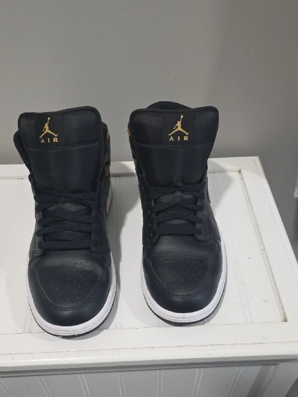 Jordan High-Top Sneakers in Black and Gold. Men's Size 9